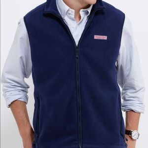 Vineyard vines fleece vest